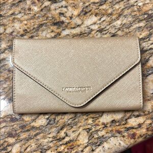 Laura Mercier • Travel Makeup Brushes Essential Set